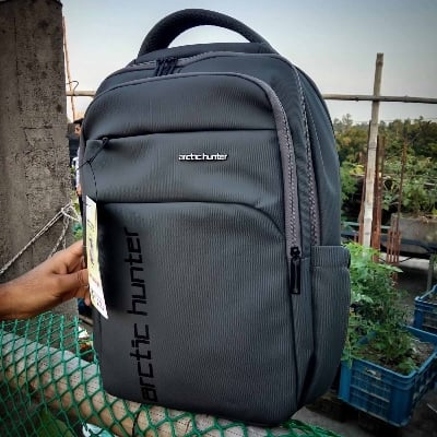 Picture of Arctic Hunter 18.6'' Laptop Backpack – Water-Resistant Slim Bag with  Office, Travel & School | Black Smart Backpack laptop bag