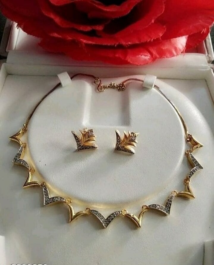 Picture of অ্যালোয় সমসাময়িক ad সেট 