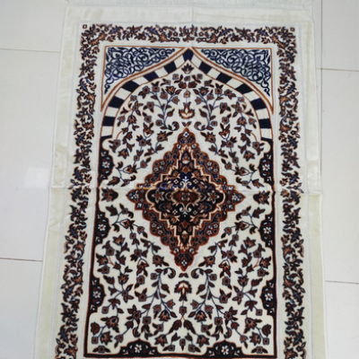 Picture of Safa Tex Multicolor Velvet Platinum Jaynamaz – বিলাসবহুল নরম ও আরামদায়ক জায়নামাজ
