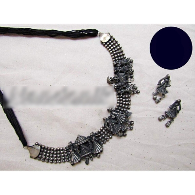 Picture of Elegant & Trendy German Silver Black Polish Motif Jewellery Set of Necklace and Earring for Women 