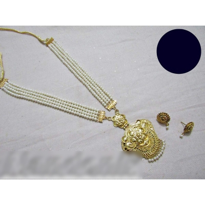 Picture of Elegant & Gorgeous Party-wear Jewellery Set of Artificial Pearl faux Necklace and Earring for Women 