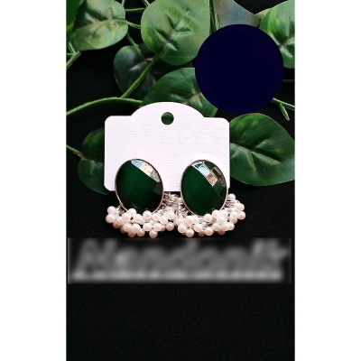 Picture of Beautiful Green One Stone Gajra Kanpasha Stud Earrings for Women and Girls 