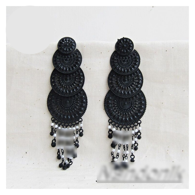 Picture of Black Polish Metal Long Earring/ Kaner Dul 