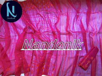 Picture of Megenta Color Handloom Dhakai Jamdani Saree with Extra Jamdani Blouse Piece 