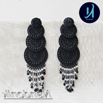 Picture of Black Polish Metal Long Earring/ Kaner Dul 