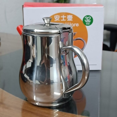 Picture of 750ml Large Capacity Stainless Steel Oil Filter Pot with Strainer – Premium Cooking Oil Storage Container Jug for Kitchen, Frying Oil Separation & Reuse Multicolor