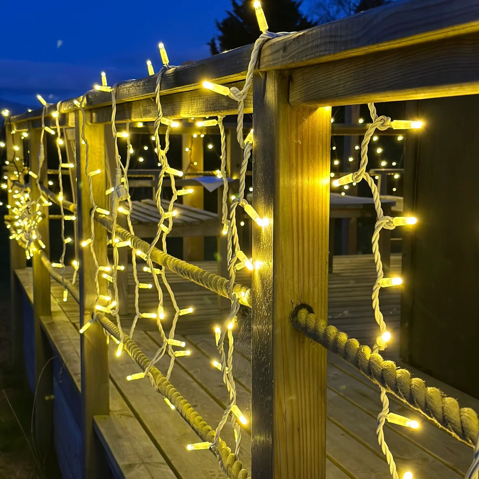 Picture of 20 LED Golden Fairy String Lights Warm White Decorative Fairy Light for Room Bedroom Wedding Party Indoor Outdoor Home Decoration Battery Operated LED String Lights for Festival and Events 20 Led Gold