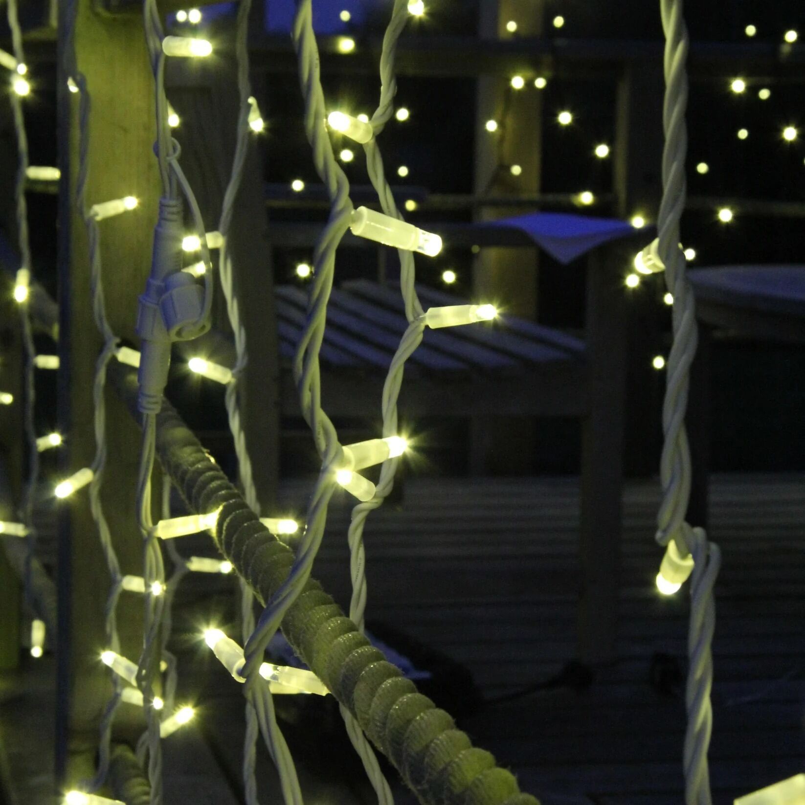 Picture of 20 LED Golden Fairy String Lights Warm White Decorative Fairy Light for Room Bedroom Wedding Party Indoor Outdoor Home Decoration Battery Operated LED String Lights for Festival and Events 20 Led Gold