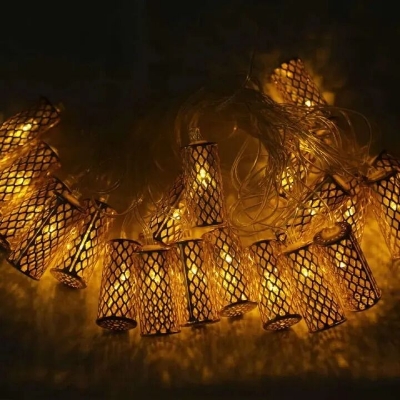 Picture of 20 Pcs Golden Lattice Metal String Fairy Light Bulbs – 12-15 Feet LED Decorative Lantern String Lights for Home Room Wedding Party Decoration Gold