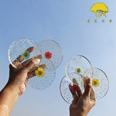 Picture of Handmade Pressed Flower Resin Coasters Set Of 6 Pieces-Multicolor
