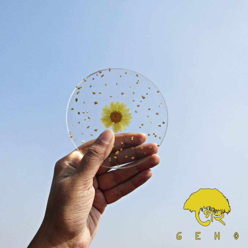 Picture of Handmade Pressed Flower Resin Coasters Set Of 6 Pieces-Multicolor