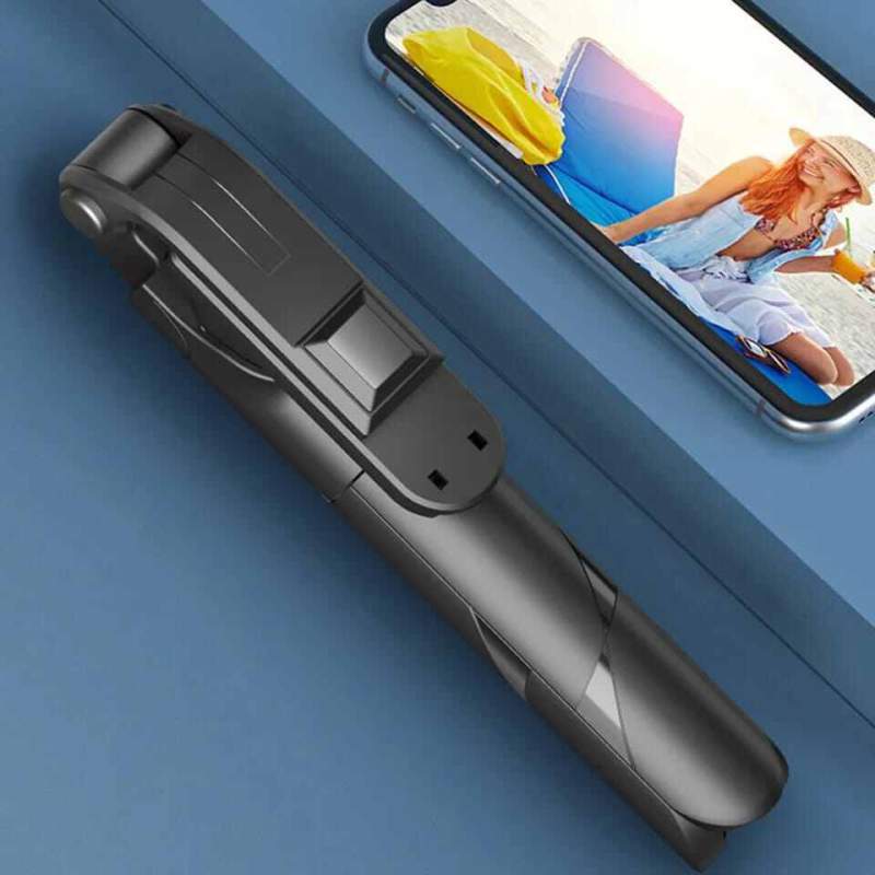 Picture of XT02 Bluetooth Extendable Selfie Stick with Wireless Remote for Making TikTok, Vlog-Black