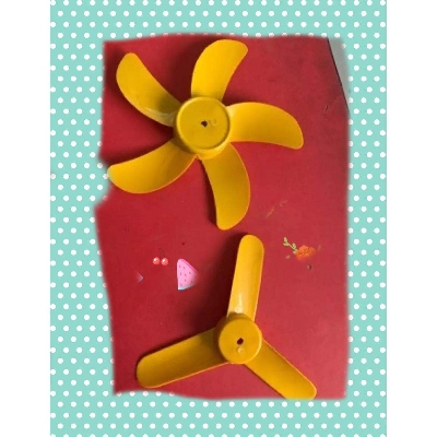 Picture of 9 inch fan blade - Yellow