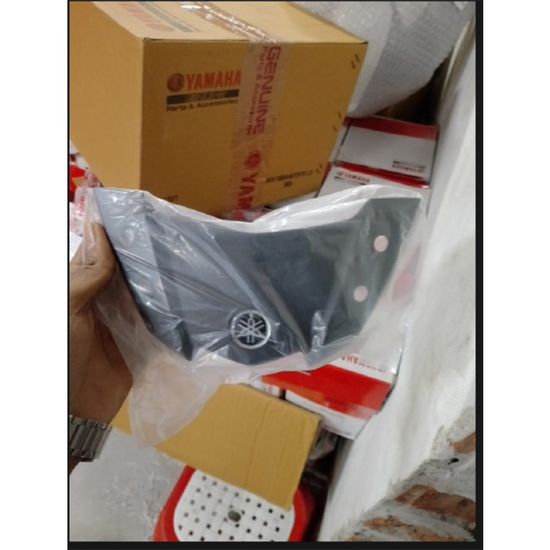 Picture of Windshield Glass or Visor Glass For Yamaha FZSV3 &V3 Deluxe