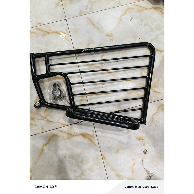 Picture of Hero Xtrem 160 full sari gard (LEFT SIDE) and safty gard black color Ms steel