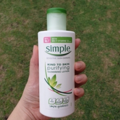 Picture of SIMPLE KIND TO SKIN PURIFYING CLEANSING LOTION 200M