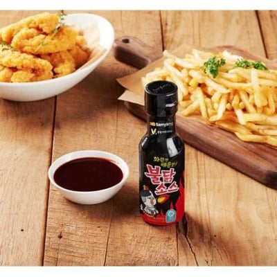 Picture of Samyang Hot Chicken Buldak Black Ramen Sauce Flavor (Korean) 200gm