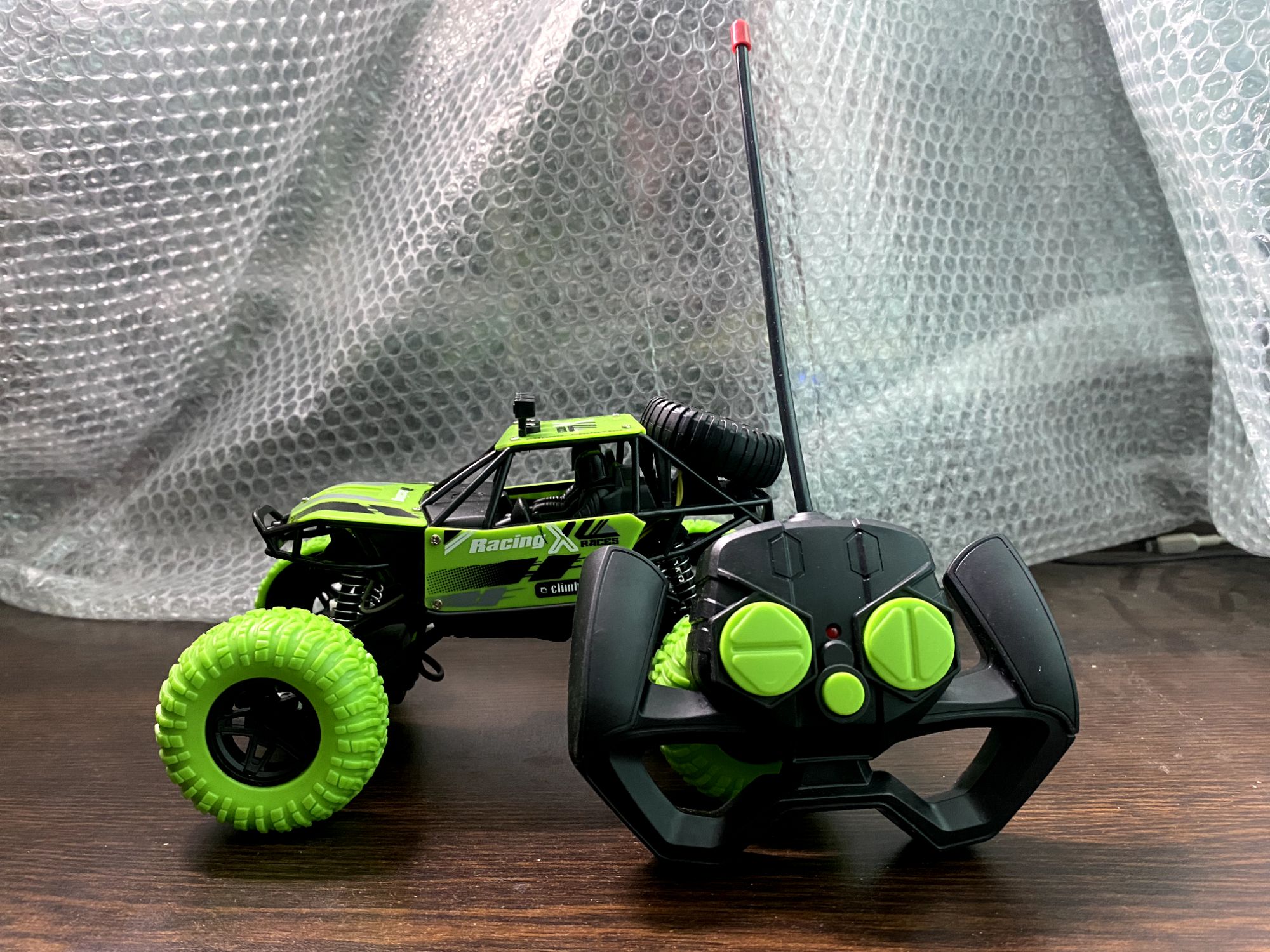 Picture of Rechargeable High-Speed Off-Road RC Stunt Car-Multicolor