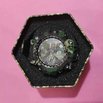 Picture of Men's Tactical Camouflage Rugged Outdoor Watch