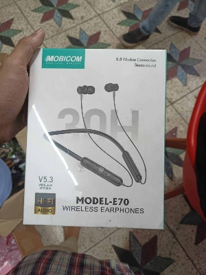 Picture of Mobicom E70 Voice Changer Bluetooth Neckband - 30H Playtime-Black