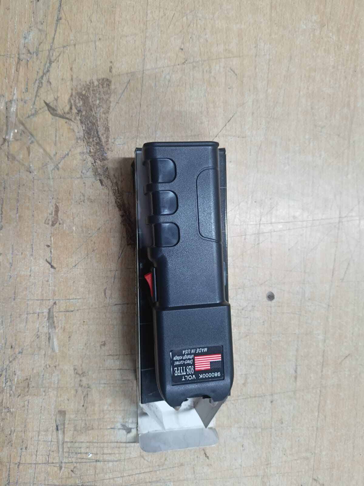 Picture of Rechargeable Self-Defense Shock Device - 980000V-Black