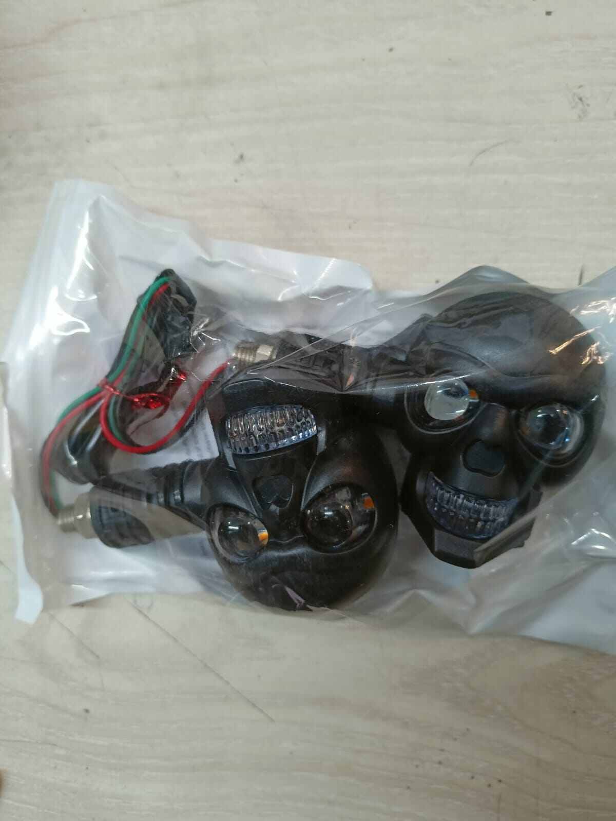 Picture of Motorcycle Skull Head LED Turn Signal Lights - 1 Pair