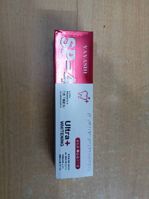 Picture of Yayashi SP-4 Probiotic Stain-Removing Toothpaste