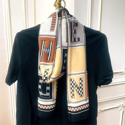 Picture of Printed Cotton and Linen Scarf - Classic Autumn and Winter Warm Neck Scarf for women (185*80cm) (LM-026,One size fits all)