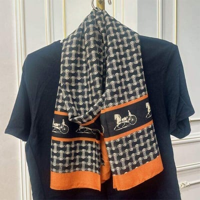 Picture of Printed Cotton and Linen Scarf - Classic Autumn and Winter Warm Neck Scarf for women (185*80cm) (LM-016,One size fits all)