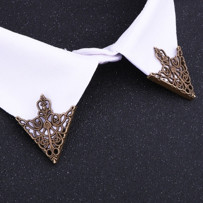 Picture of 1Pair Brooch Retro Hollow Pattern Shirt Triangle Metal Collar Pins Clothes Accessory (Ochre Brown)