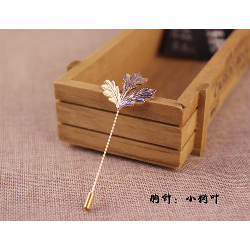 Picture of Maple Metal Leaf Lapel Pin Brooch For Men & Women Fashion Accessories (Golen)