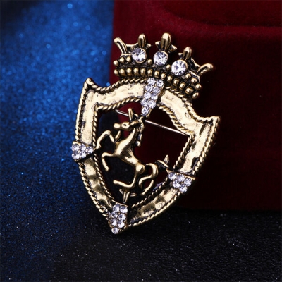 Picture of Vintage Rhinestone Horse Crown Brooch for Men Suit Accessories (Antique Gold)