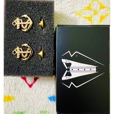 Picture of Fashion Suit Shirt Collar Pin Brooch Pair For Men & Women Outfit Jewelry (2PS) (Golden Anchor Pair)