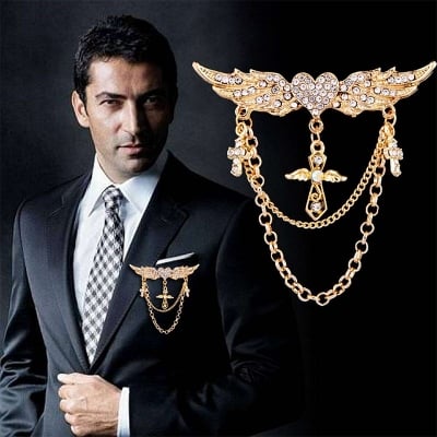 Picture of Fashion Angel Wings Heart Crystal Golden Brooch Multi-layer Chain Tassel Wings Brooch (Gold)