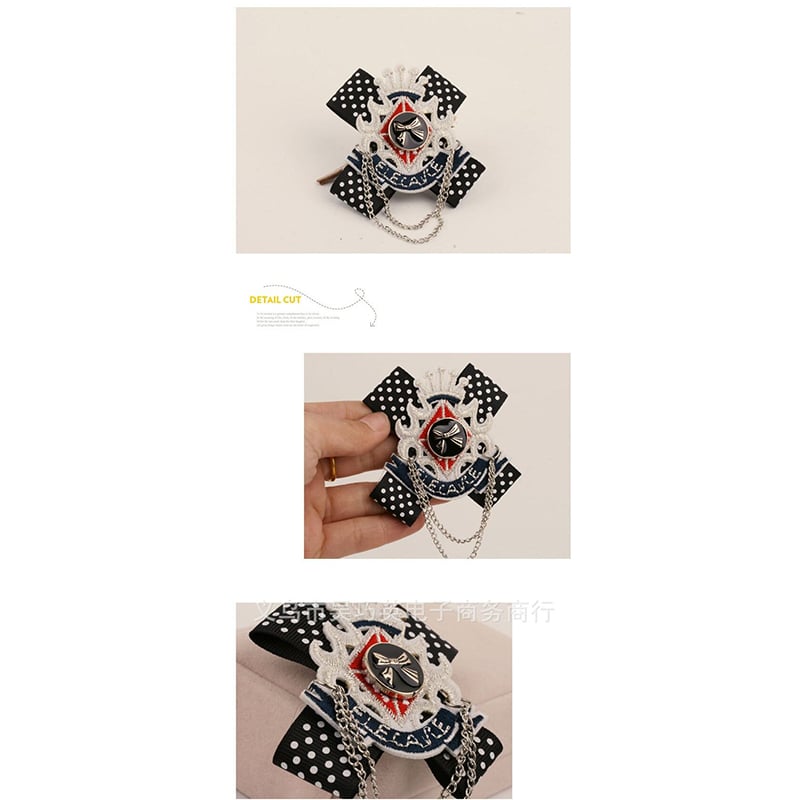 Picture of Cloth Badge Brooch Pin For Men & Women Fashion Suit Accessories (Design 3)