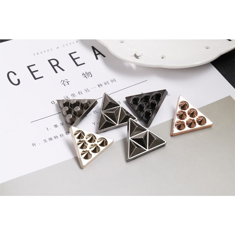 Picture of Punk Retro Style Collar Clipper Collar Pin Pair Jet Shirt Decoration Product (Rivet)