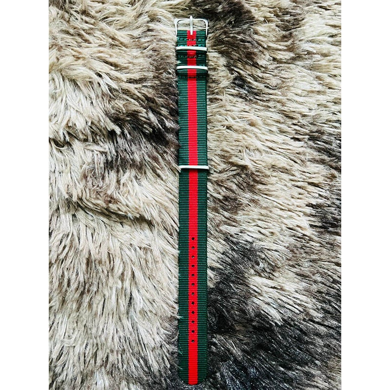 Picture of Fashionable Nylon Metal Watch Strap for man - 22mm (1Ps) (Green & Red Stripe)
