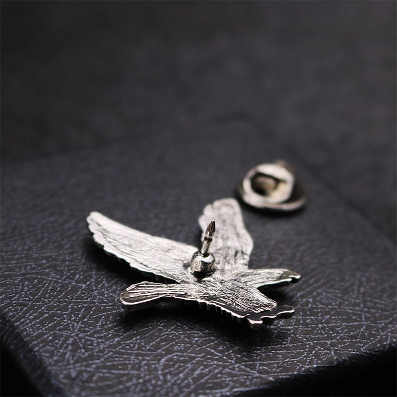 Picture of Small Flying Metal Eagle Pin For Men Suit Fashion Accessories (Bronze)