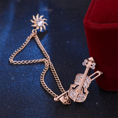 Picture of Violin Designed Stoned Chain Brooch For Men Fashion Suit Accessories (Gold)