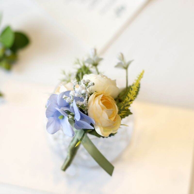 Picture of Wedding Boutonniere 3 Rose Bouquet Chest Brooch For Suit Lapel Fashion Accessories (1PS) (lll Yellow Rose)