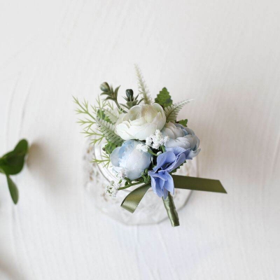 Picture of Wedding Boutonniere 3 Rose Bouquet Chest Brooch For Suit Lapel Fashion Accessories (1PS) (II Light Blue Rose)