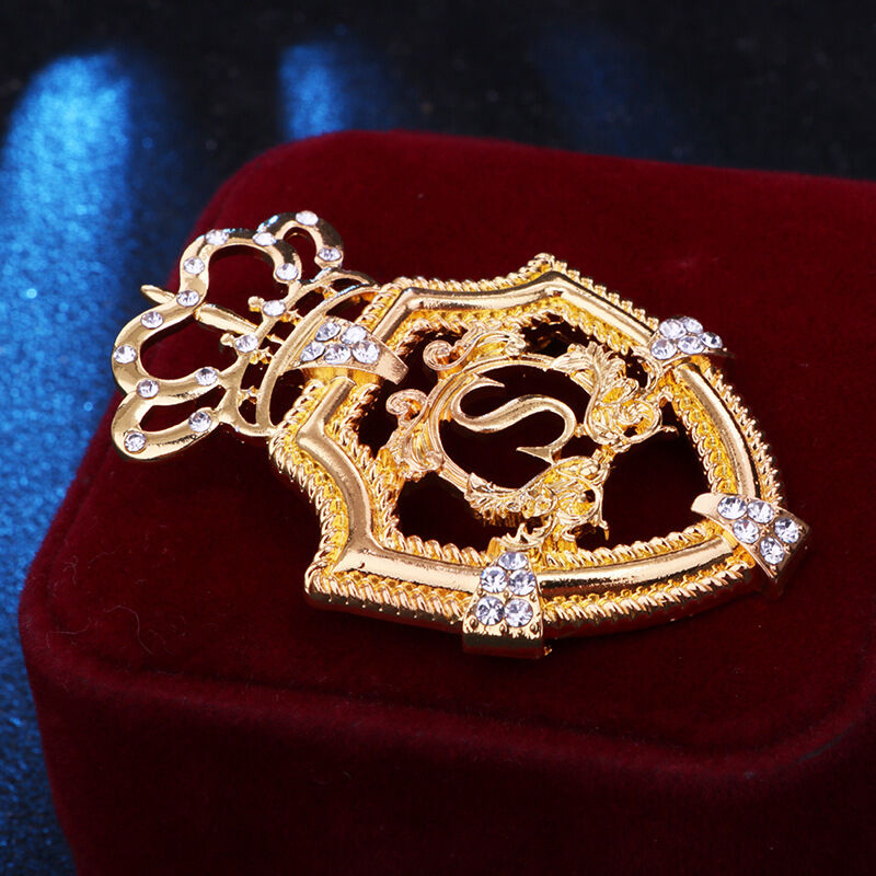 Picture of Large Size Crown Brooch Badge for Men Suit Accessories (Gold)