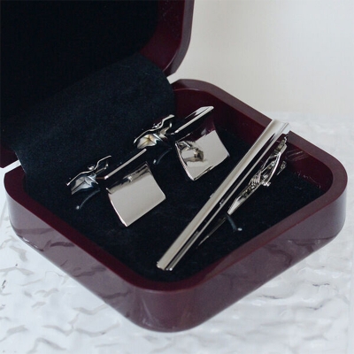 Picture of Luxury Square Cufflinks & Tie Clip Set For Men Fashion French Cuff Shirt Accessories (1Set) (Curved Solid Silver)