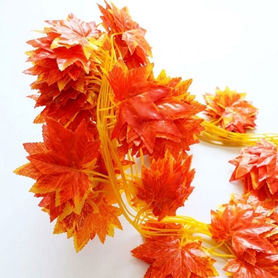 Picture of Artificial Autumn Maple Leaf ORANGE Garlands/DECORATION /DISPLAY/WEDDING Red