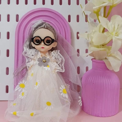 Picture of 18cm Wonderful Princess Dolls for Girls - Elegant Party Dress with Crown  -Per Piece Random pack Multicolor