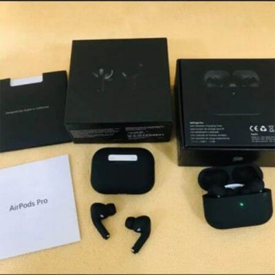 Picture of AirPods Pro with Wireless Charging Case 
