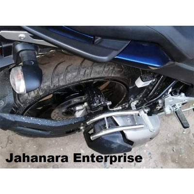Picture of Yamaha Fzs V3 Silencer Foot Guard ( Silencer Pa Dani ) SS
