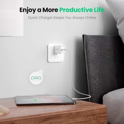 Picture of UGREEN CD137 Fast Charging Power Adapter with PD 20W (US)