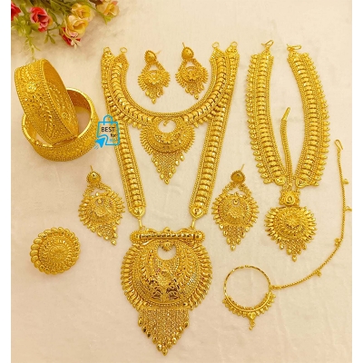 Picture of Gold-Plated Wedding Jewellery Set for Women – Necklace & Bangles