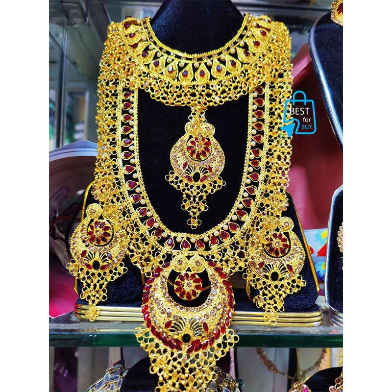 Picture of Exclusive Necklace Jewellery Set for Women & Girls-Gold